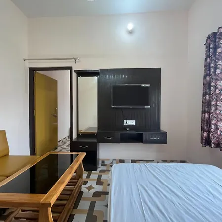 Suryavansham Guest House Ayodhya Exterior photo